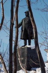 Памятник Кирову