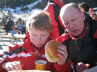 Первый день. Тяжело.